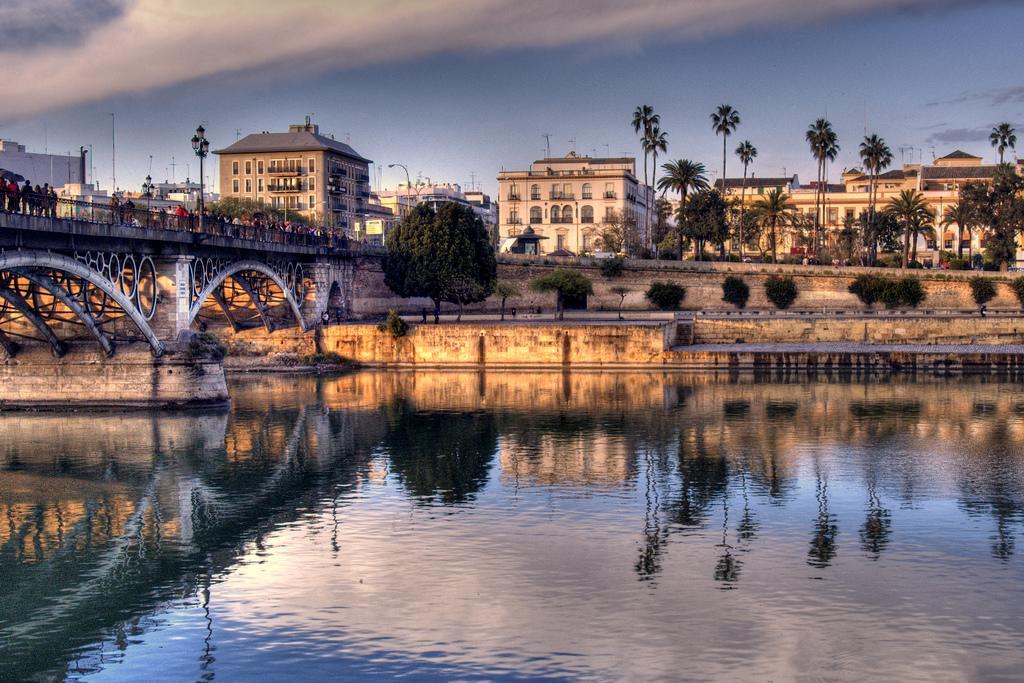 Gifsa Sevilla - Parque Alcosa Exteriör bild